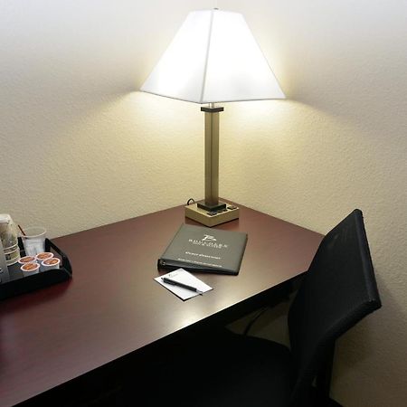 Cobblestone Inn & Suites - Manning Zewnętrze zdjęcie
