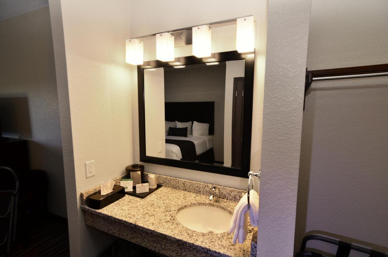 Cobblestone Inn & Suites - Manning Zewnętrze zdjęcie