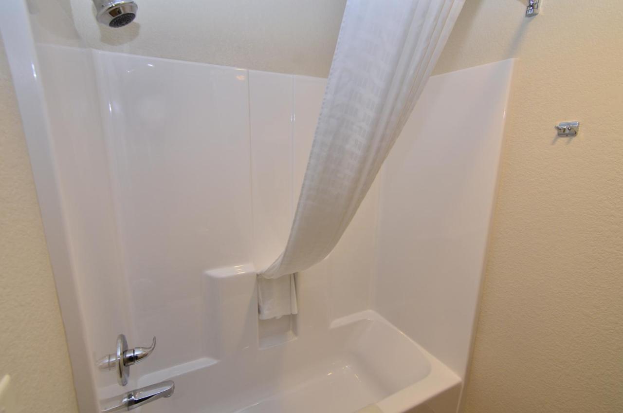 Cobblestone Inn & Suites - Manning Zewnętrze zdjęcie