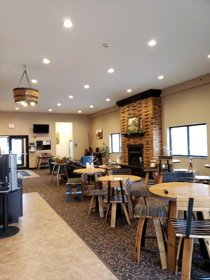 Cobblestone Inn & Suites - Manning Zewnętrze zdjęcie
